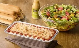 FAMILY BUNDLES Family Style Lasagna Bundle Serves