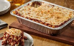 Lasagna Classico Serves up to 12